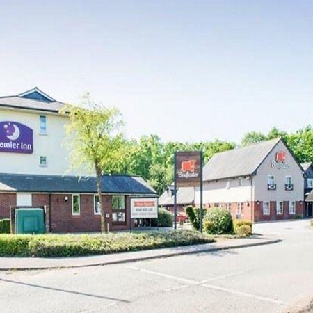Premier Inn Newport Wales Ngoại thất bức ảnh