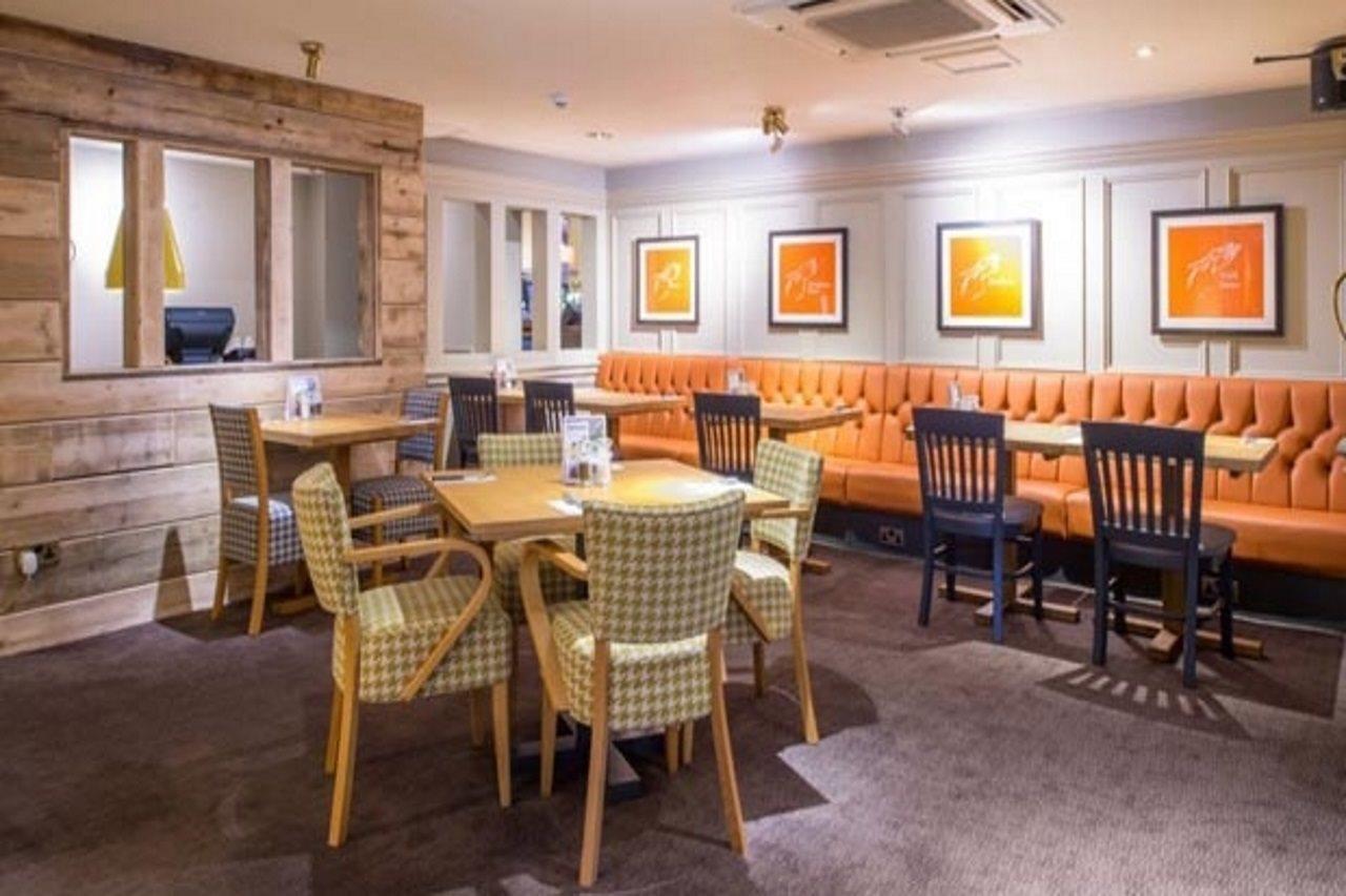 Premier Inn Newport Wales Ngoại thất bức ảnh